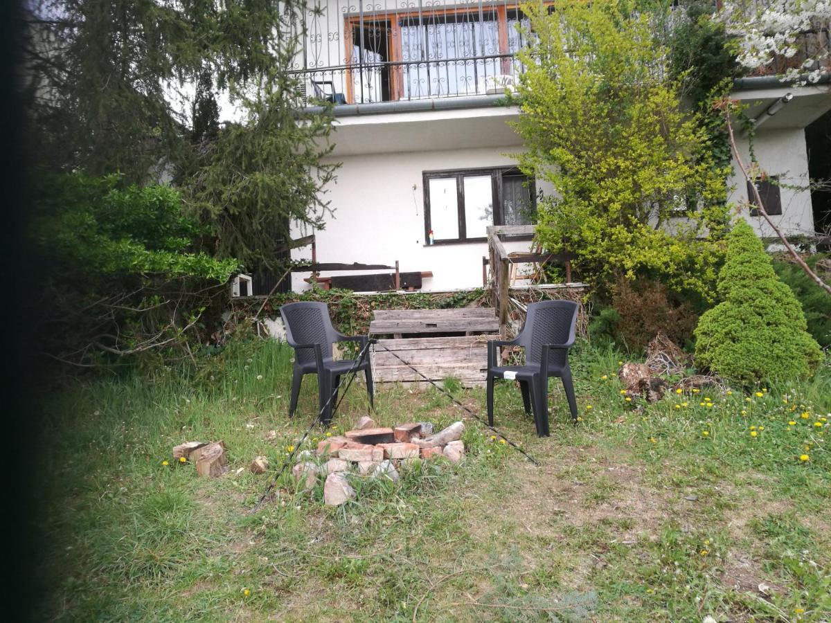 Holiday House Cervena Veza Piest'any Exteriör bild