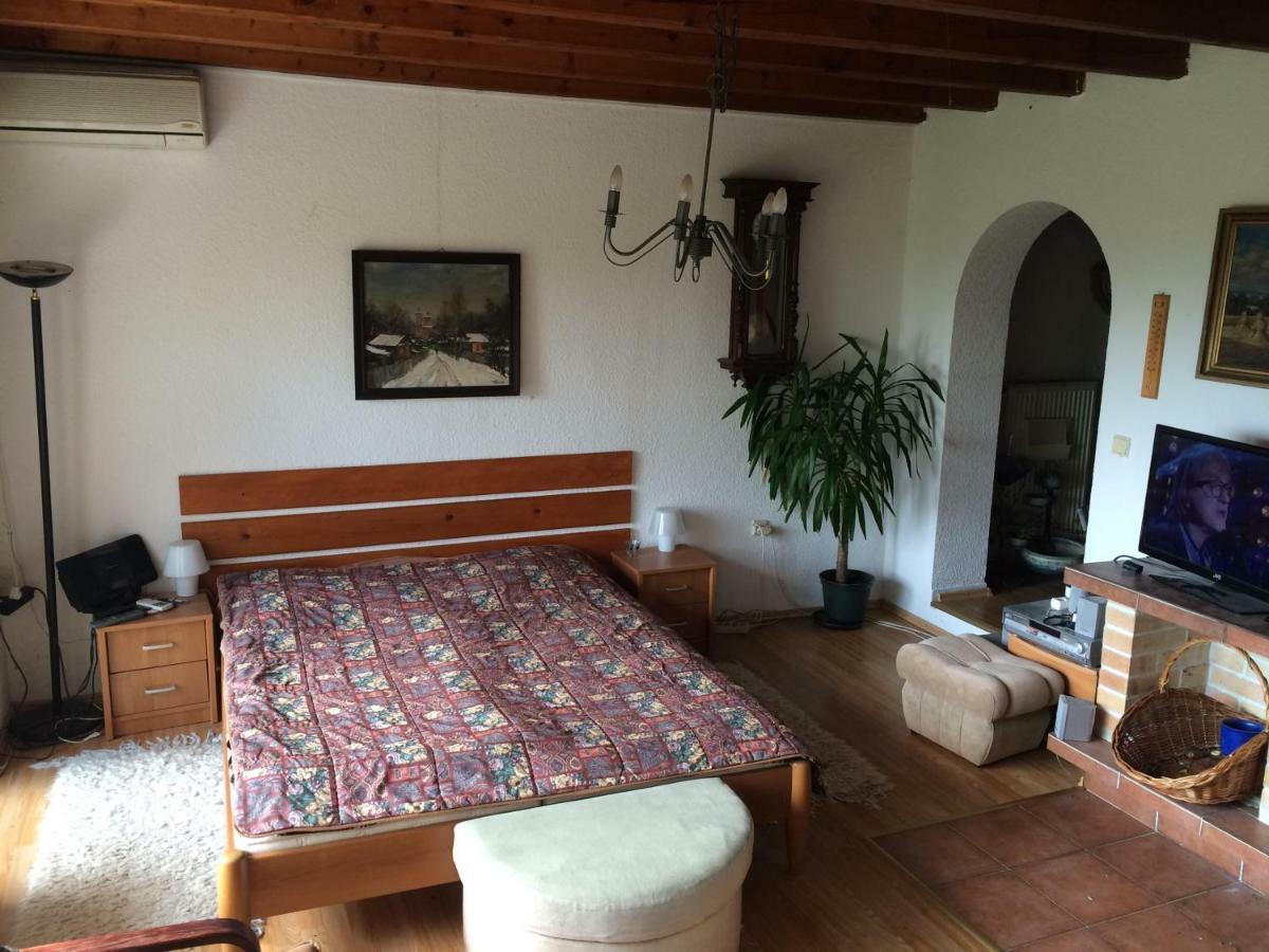 Holiday House Cervena Veza Piest'any Exteriör bild